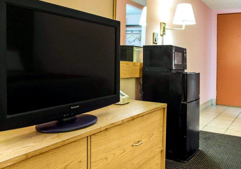 Econo Lodge (Village Inn) - From Website